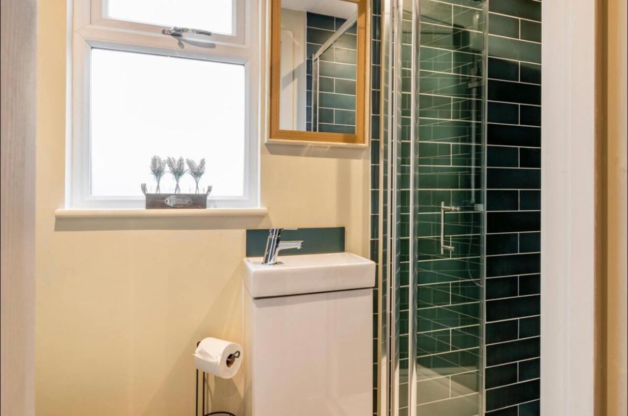 The Hideaway By The Sea - Free Parking Appartement Hove Buitenkant foto
